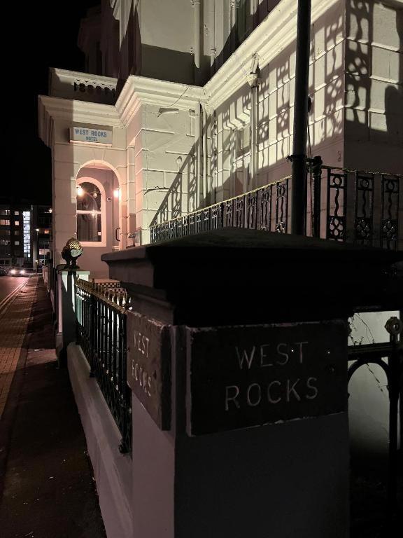 Hotel Oyo West Rocks Townhouse AEGON International Exteriér fotografie